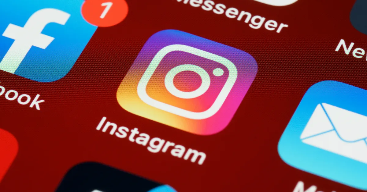 Notificações de mensagens e comentários no Instagram em celular